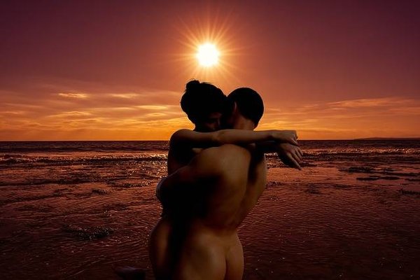 Vivez la Corse autrement : découvrez le camping naturiste