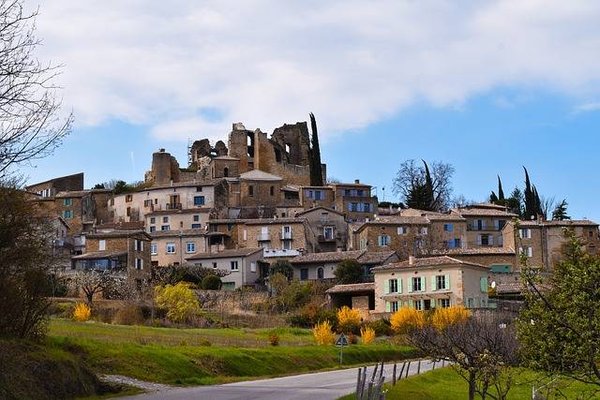 Découvrez le Charme du Camping 4 Étoiles en Drôme : Évasion et Confort au Cœur de la Nature