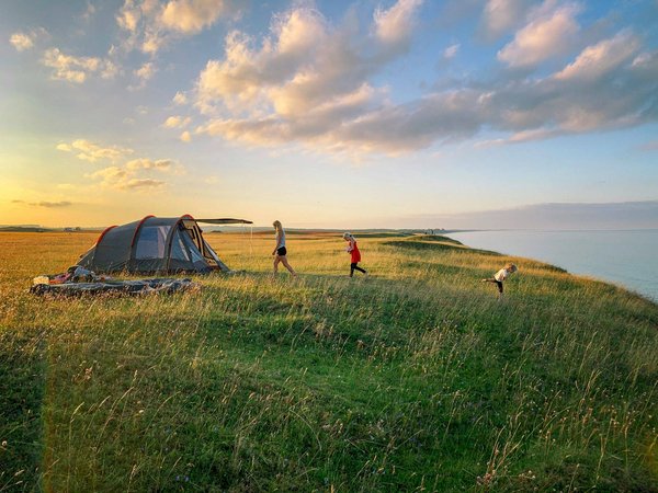 Les Meilleurs Emplacements de Camping dans le Var pour des Vacances Inoubliables